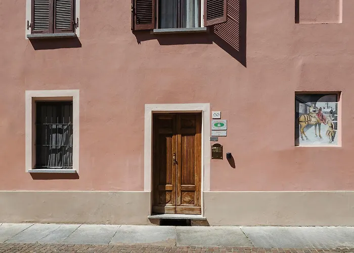 L' Estate Di San Martino Room Rental - Free ParkAlbergo